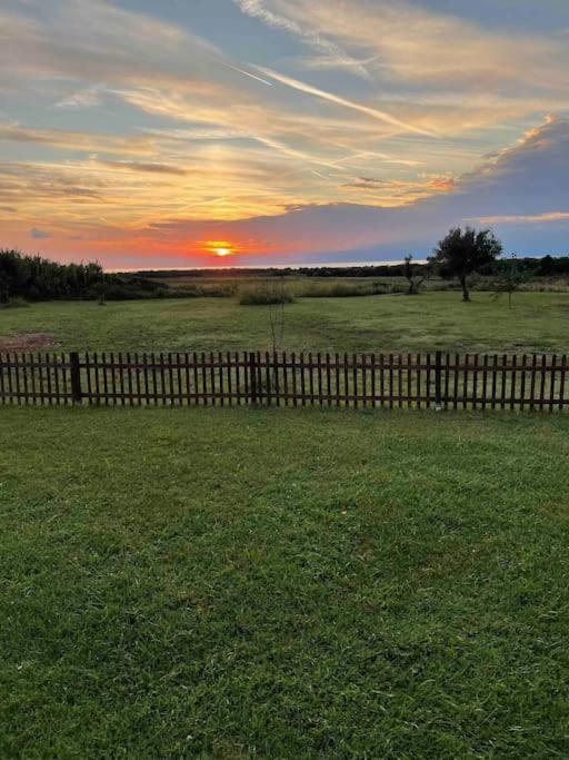 Villa Makale Umago Esterno foto