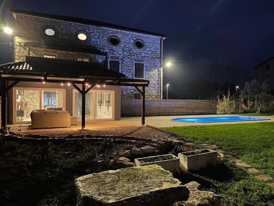 Villa Makale Umago Esterno foto